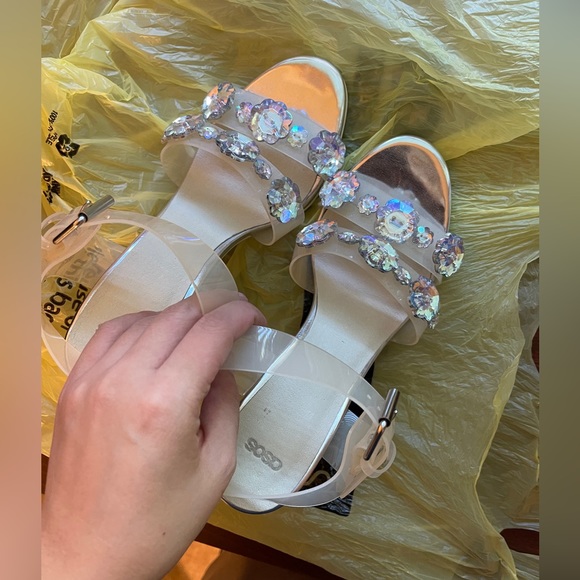 Asos Clear Heels with Flower Detailing US6 - Picture 7 of 8